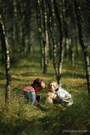 boy_girl_playing_woods_photolibrary_300x448