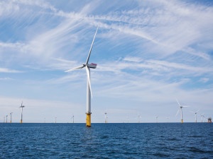 Across the Atlantic, offshore wind has been advancing for more than 20 years... it's time for the US to catch up! Photo by London Array Limited