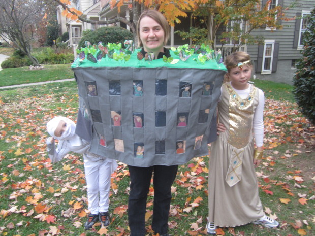 Green roof Halloween costume