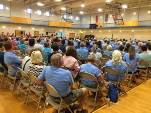 At the first City Council vote on the Clear Skies Ordinance, supporters wore blue t-shirts and spoke powerfully in favor of the ordinance. Photo: 350 Maine.