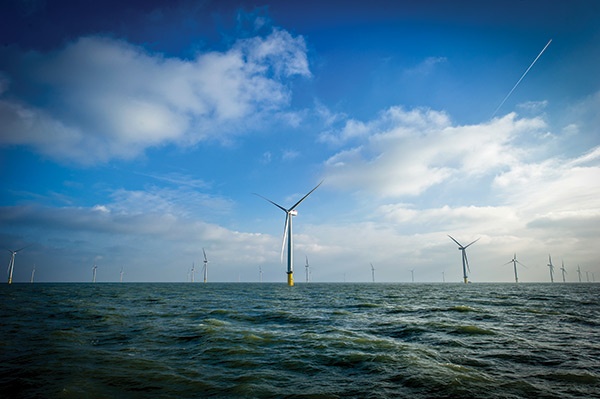 Offshore wind turbines (Photo credit: London Array)