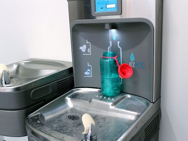 Reusable water bottle station