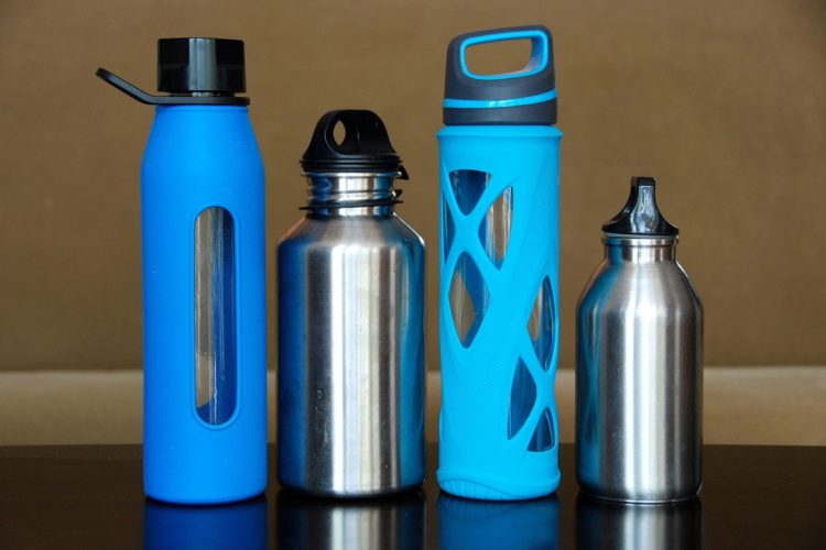 plastic reusable water bottles